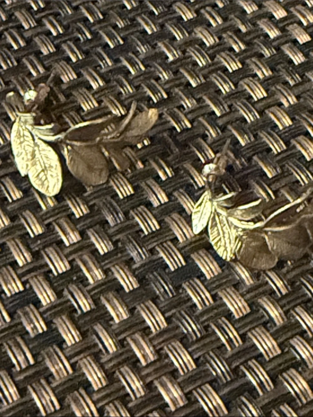 Leaf Cluster Drop Earrings – Gold Tone